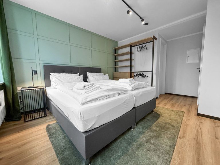 flatista homes apartments in München, Wohnung "Albrecht", Schlafzimmer