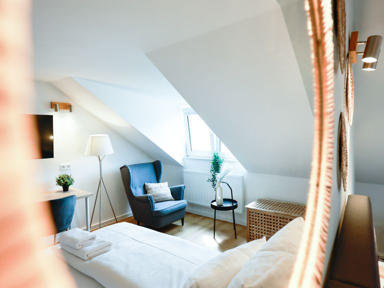 flatista homes apartments in München, Wohnung "Amalie", Schlafzimmer