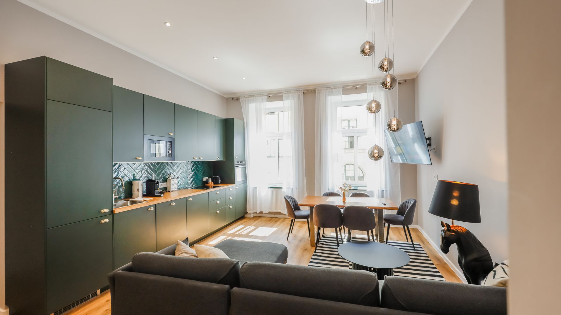 flatista homes apartments in München, Wohnung "Auguste", Küche