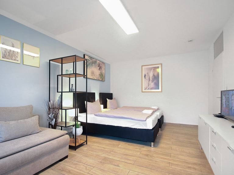 flatista homes apartments in München, Wohnung "Eddy's Munich East", Schlafzimmer
