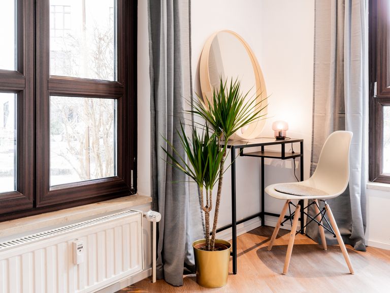 flatista homes apartments in München, Wohnung "Eddy's Nymphenburg", Wohnzimmer