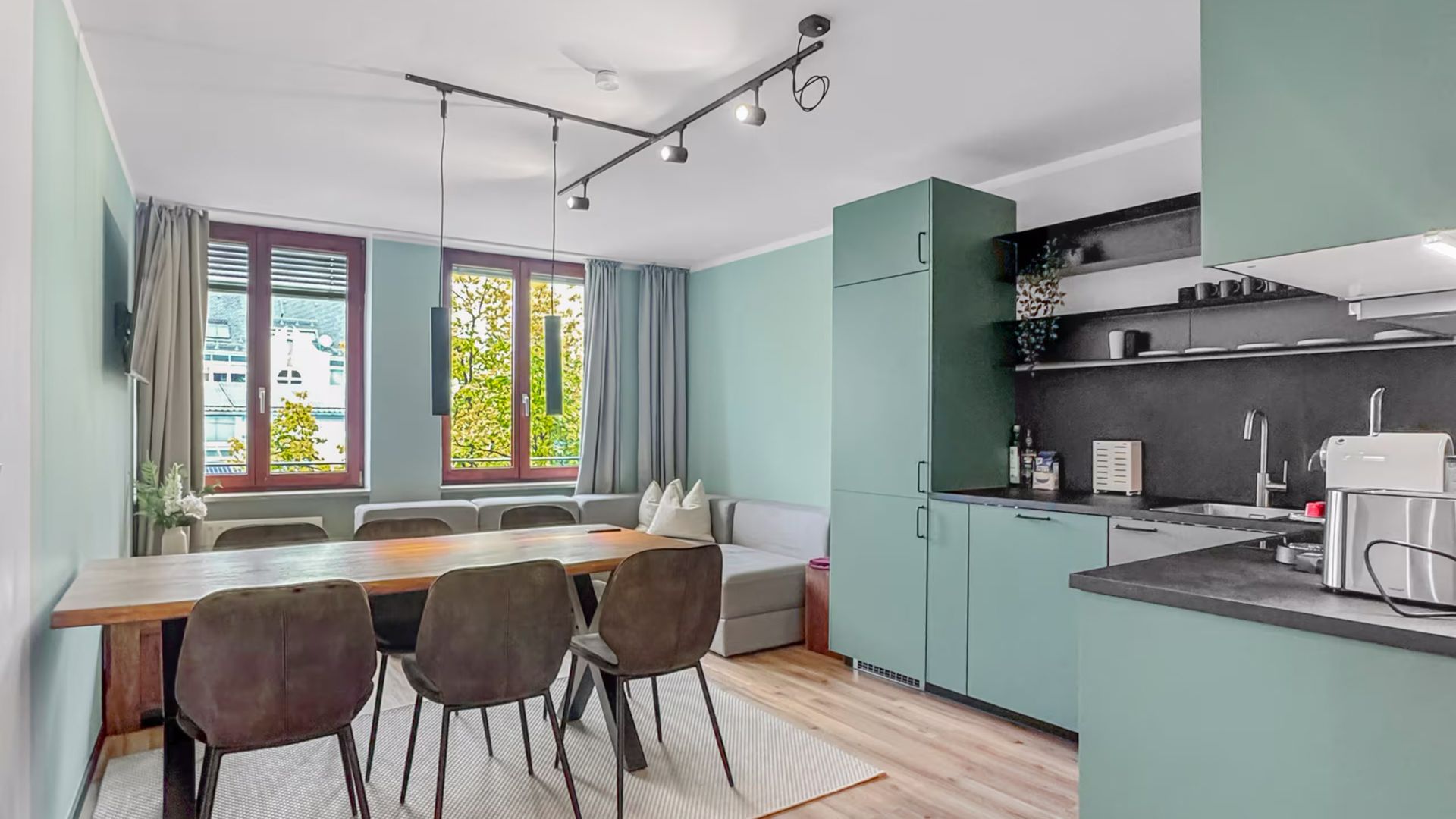 flatista homes apartments in München, Wohnung "Friedrich", Wohnzimmer