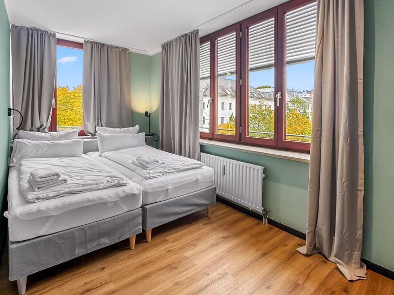 flatista homes apartments in München, Wohnung "Friedrich", Schlafzimmer