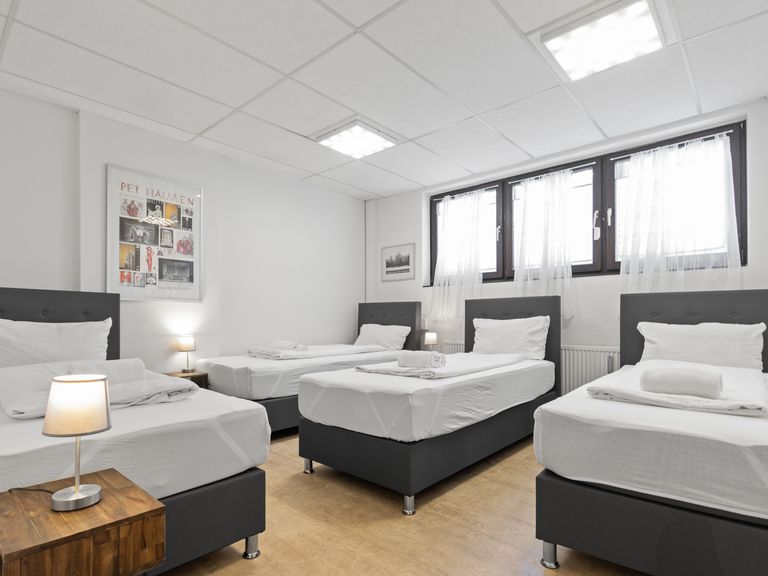 flatista homes apartments in München, Wohnung "Garden House", Schlafzimmer