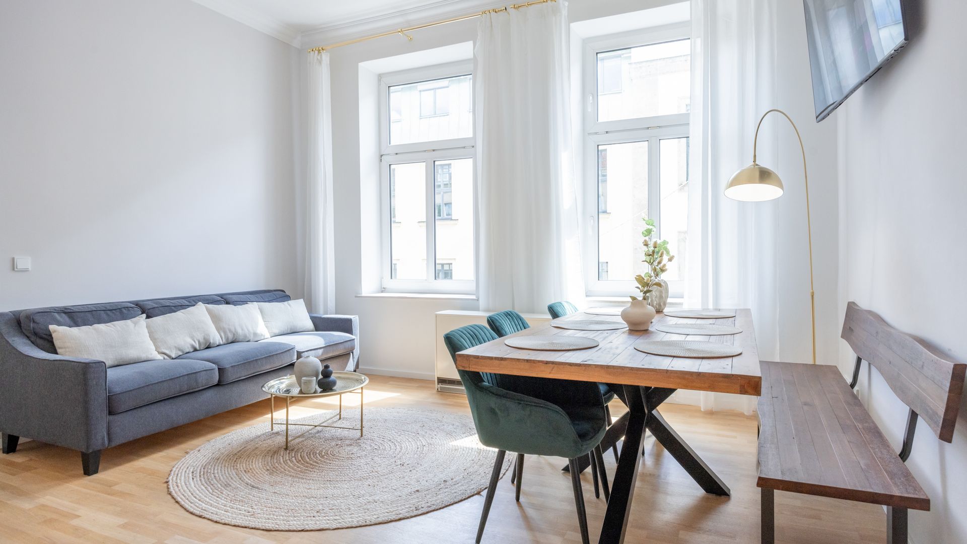 flatista homes apartments in München, Wohnung "Isabella", Wohnzimmer