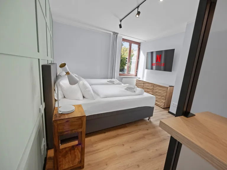 flatista homes apartments in München, Wohnung "Johann", Schlafzimmer