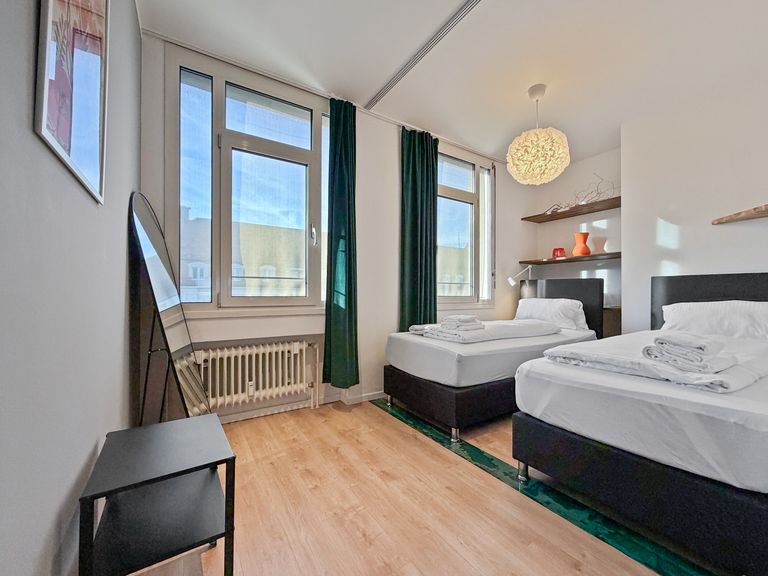 flatista homes apartments in München, Wohnung "Theodor", Schlafzimmer